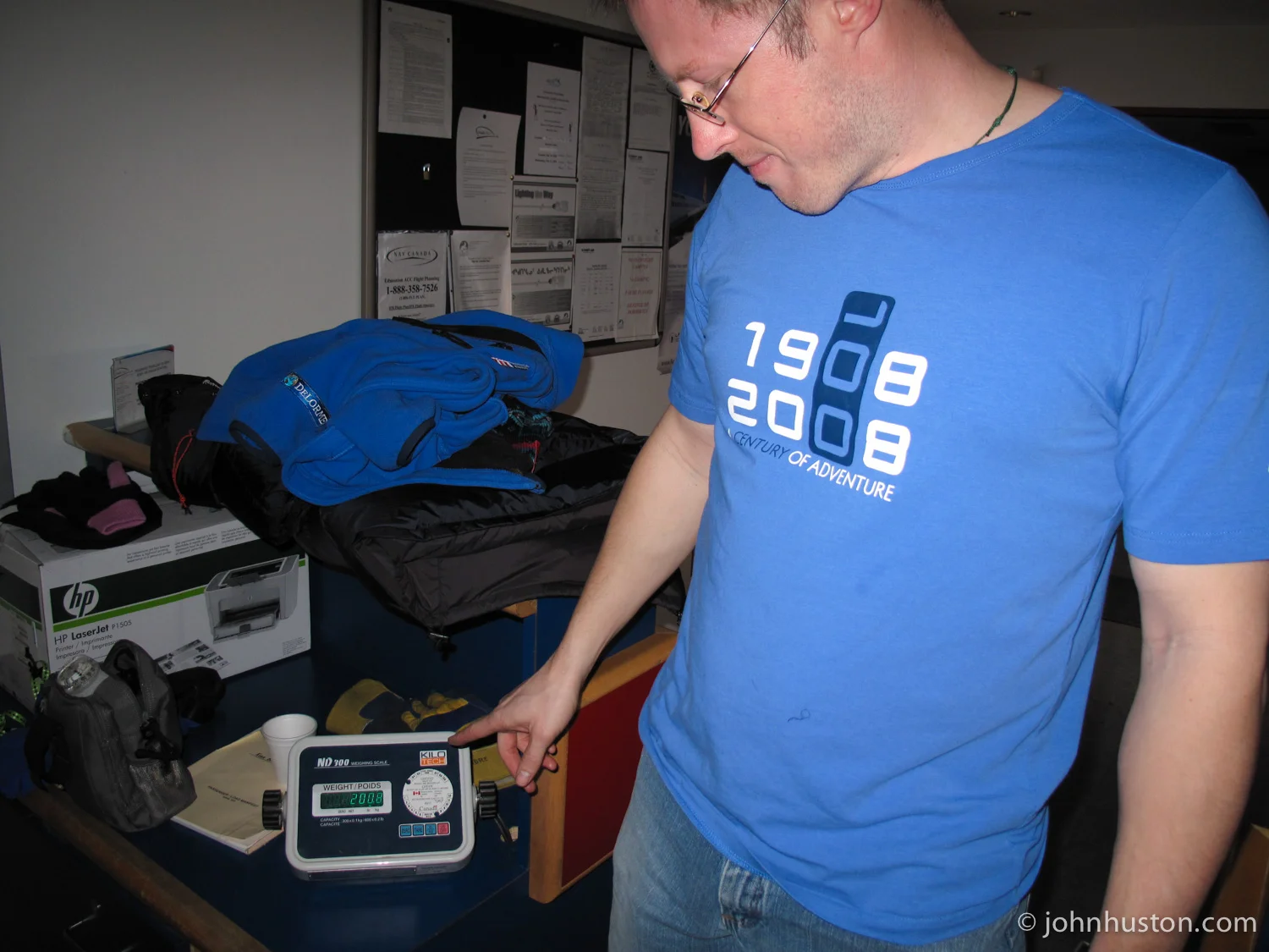 Proof that Tyler has achieved his goal of weighing 200 lbs, definitely for the first and perhaps the only time in his life.