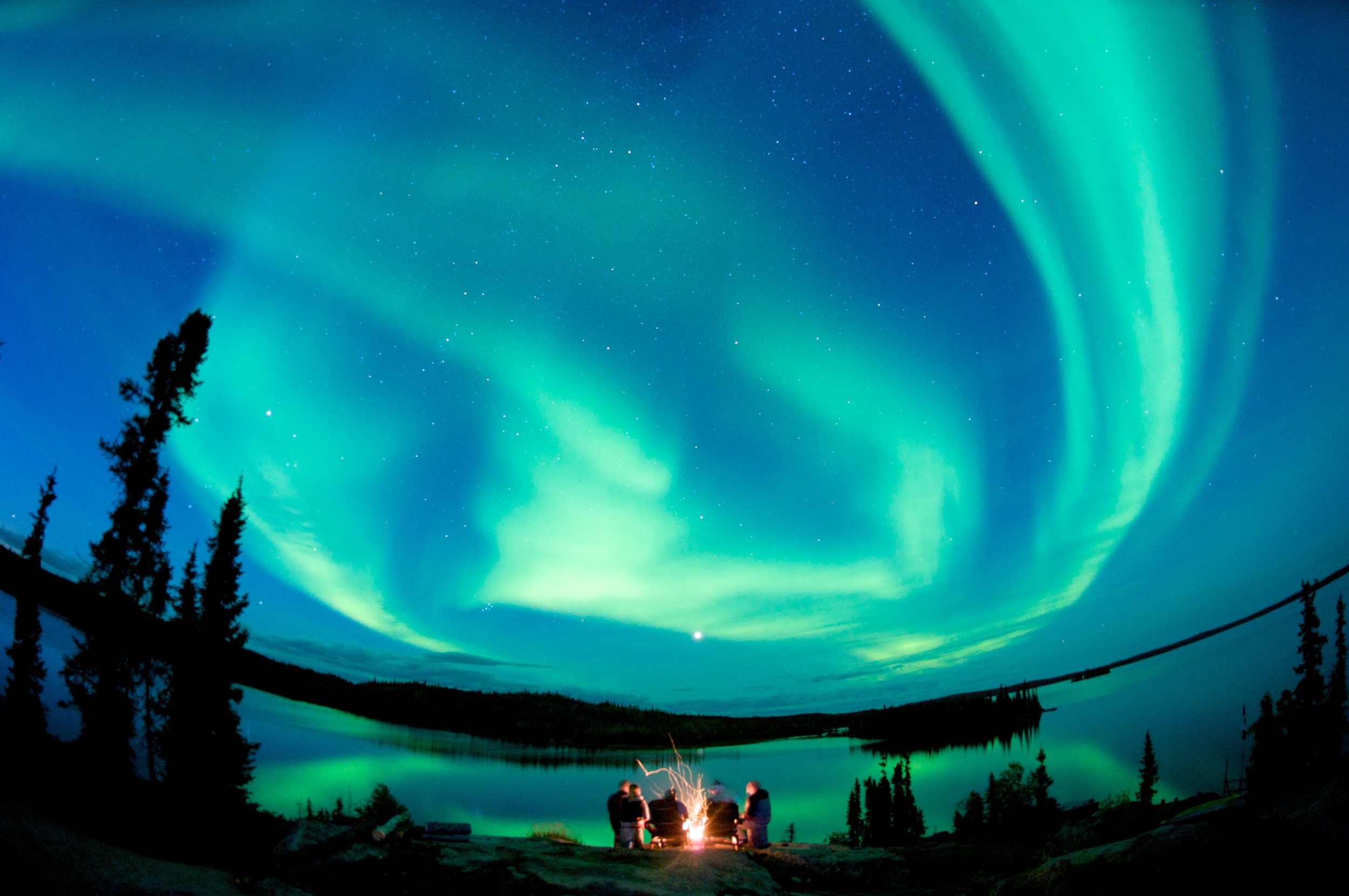 DSC_4109.NEF  -Blachford Lake Lodge  -campfire aurora-2011-Tessa Macintosh Photo.jpg