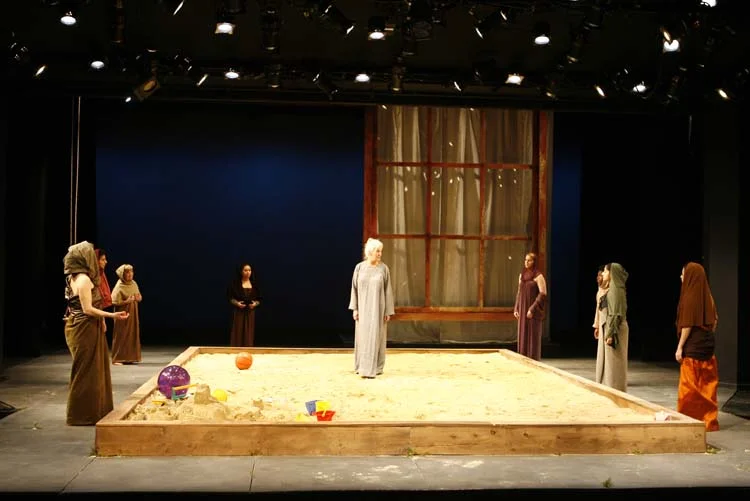 medea02.jpg