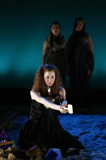 medea17.jpg