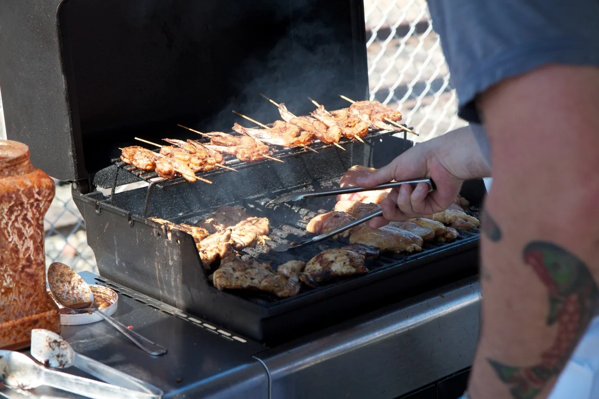 2010_jerk_cooking.jpg