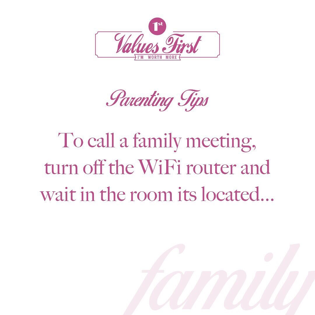 🤣😂Any other mamas out there, or just us?🙋 ⠀
. ⠀
What are your secrets for gathering your family mamas? Share with us! ⠀
. ⠀
. ⠀
. ⠀
#valuesfirst #personalbranding #familylife #familiesofinstagram #ig_family #WiFi #ig_childhood #childhoodunplugged 