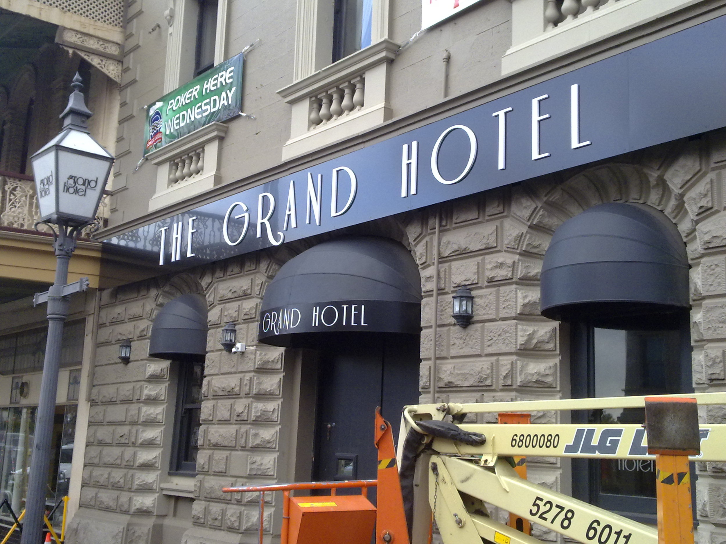 Grand Hotel Signs Geelong.jpg