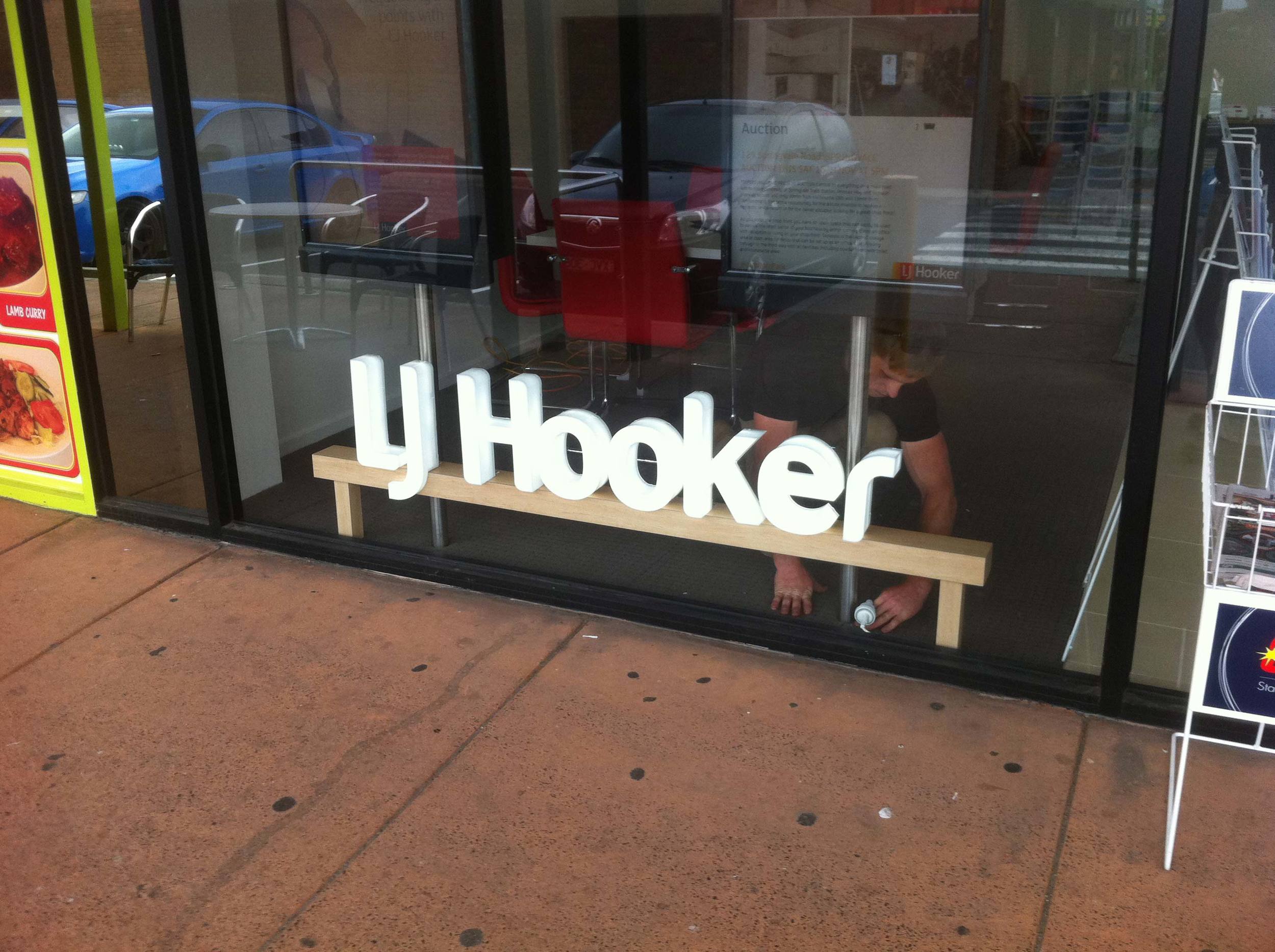 LJ Hooker Lightbox Signs Geelong.jpg