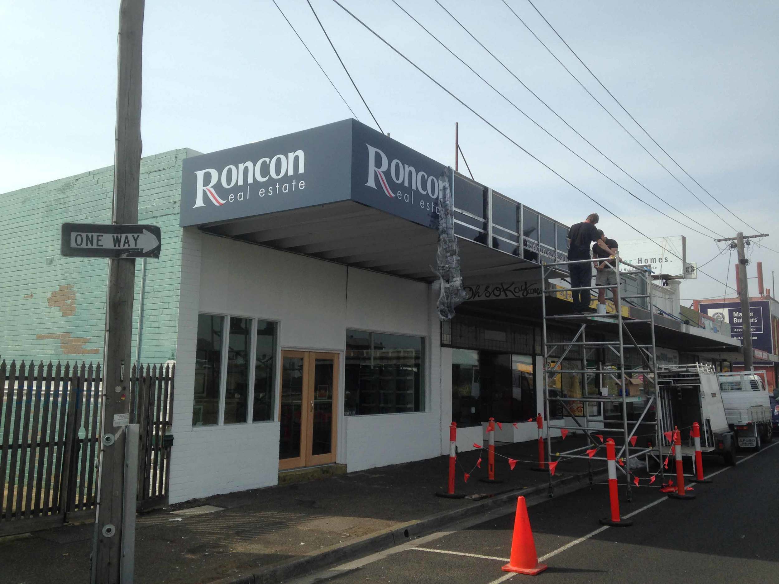 Roncon-Real-Estate-Corporate-Signs-Geelong.jpg