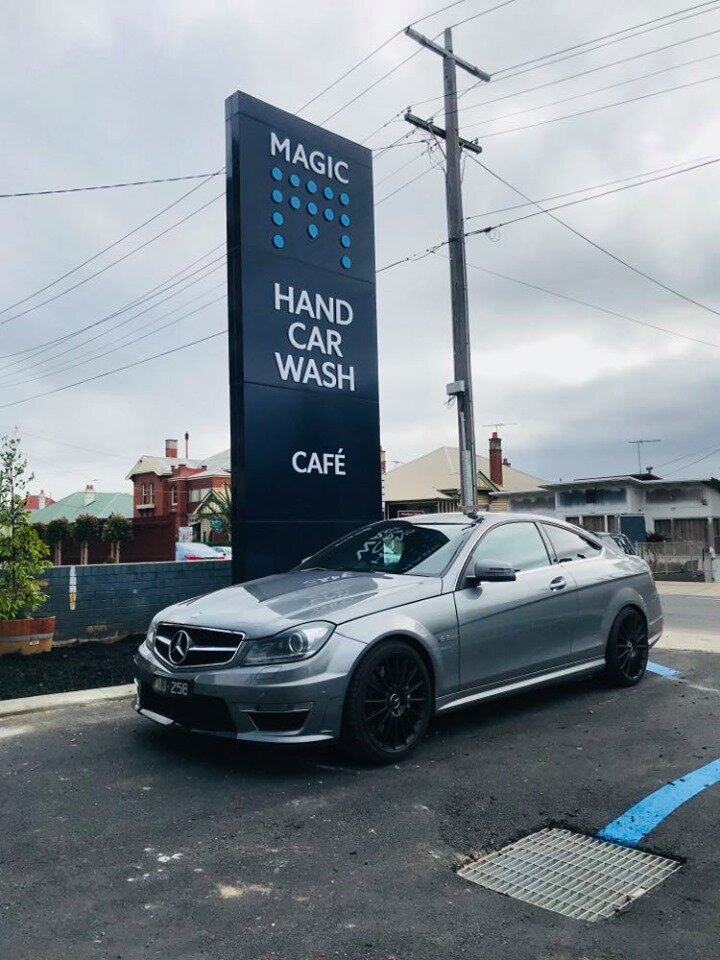 Magic Hand Carwash Pylon sign Geelong.jpg