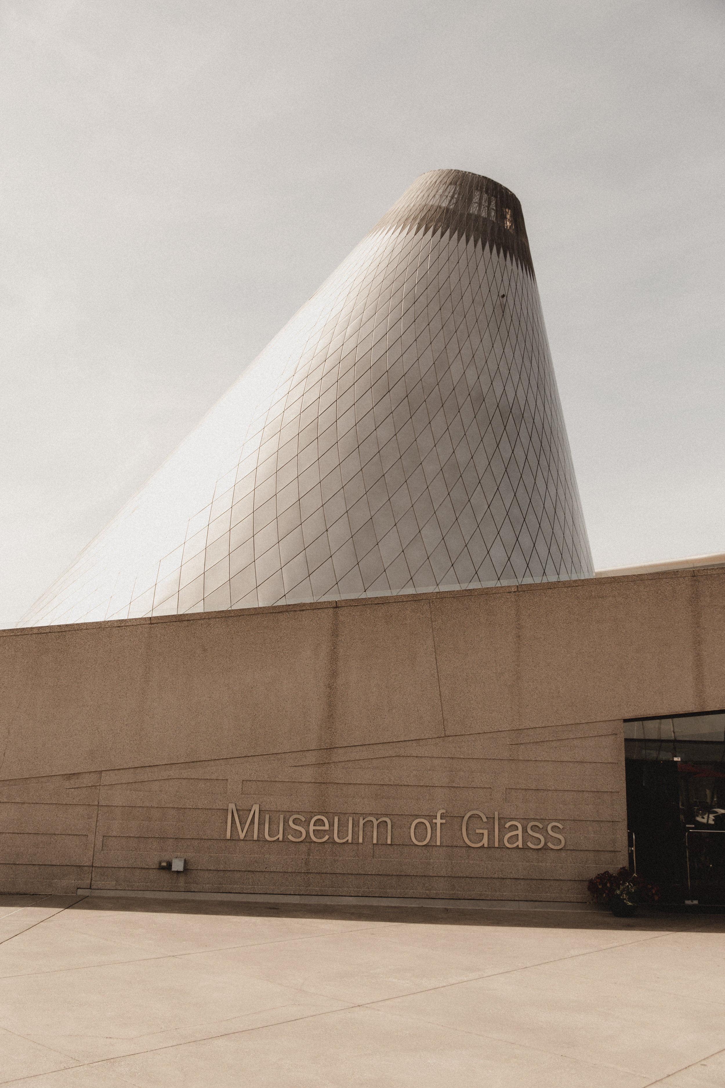 first stop was a visit to the museum of glass — if you enjoy interesting pieces & modern glass art, this is definitely the place for you!
