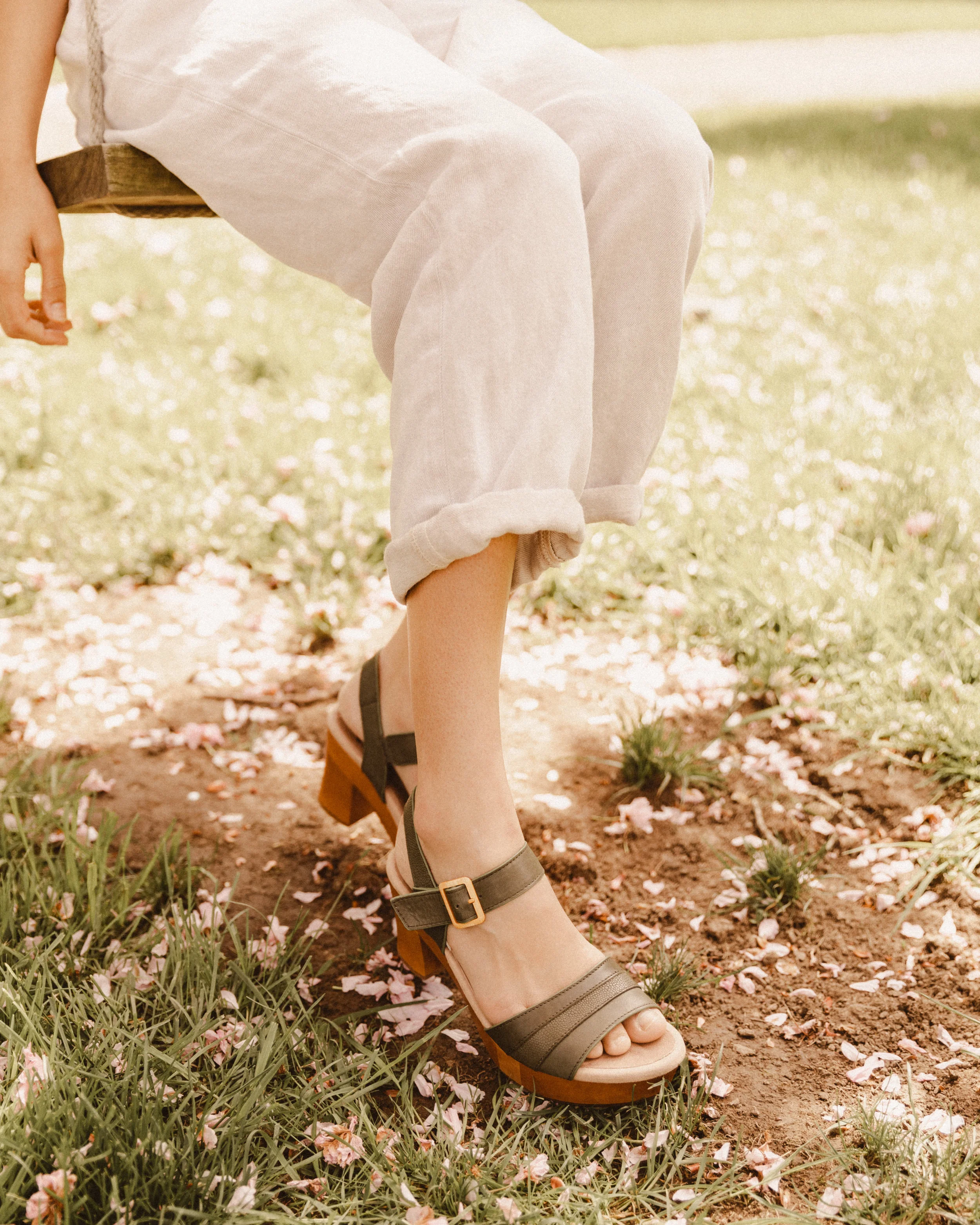 AliviaLatimerxEarthShoes-9.jpg