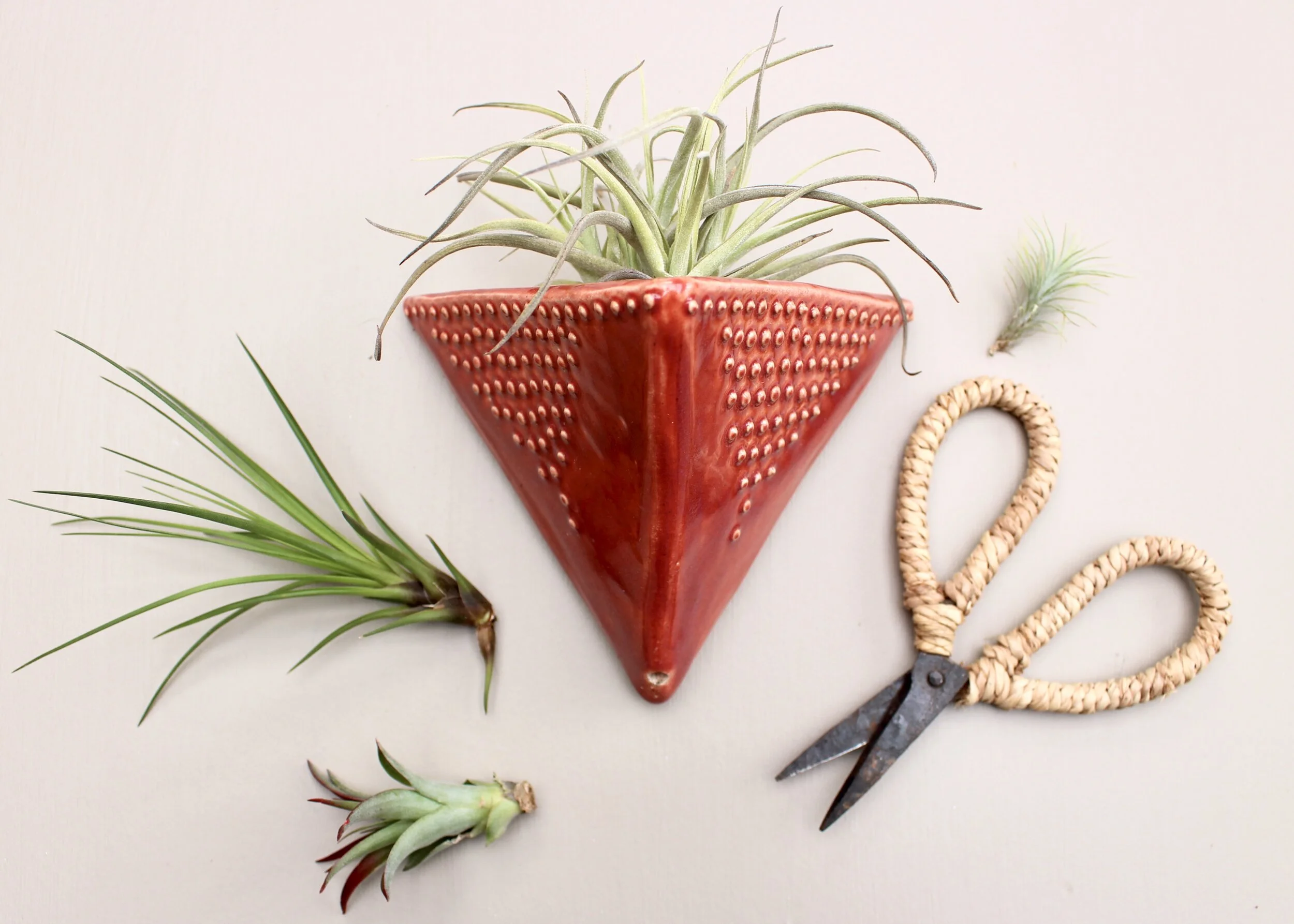Triangle Wall Planter - Medium Wall Pocket - 16 Color Choices