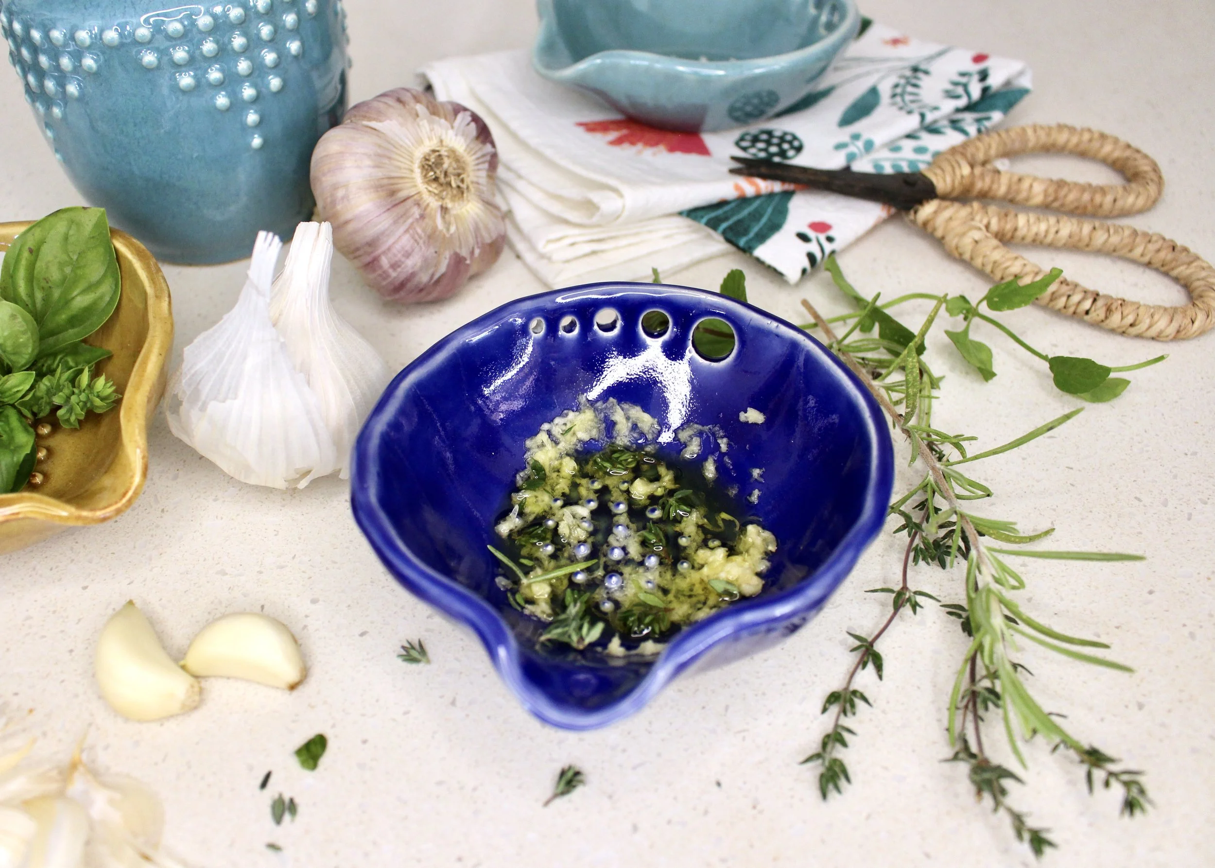 Herb & Garlic Bowl - Garlic Grater and Herb Stripper in One - Salad Dressing Bowl