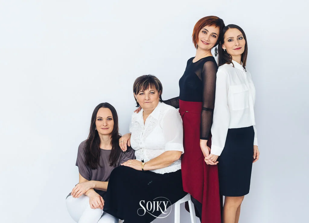 001 - 2019.12.13 - 18.01.37 - Kurekove baby-Edit-Edit-Edit.jpg