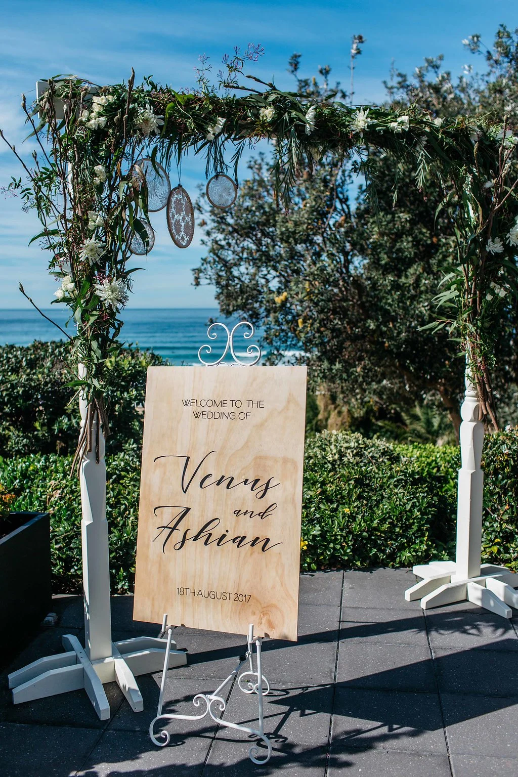 Custom_Wedding_Sign_Easel_Hire.jpg