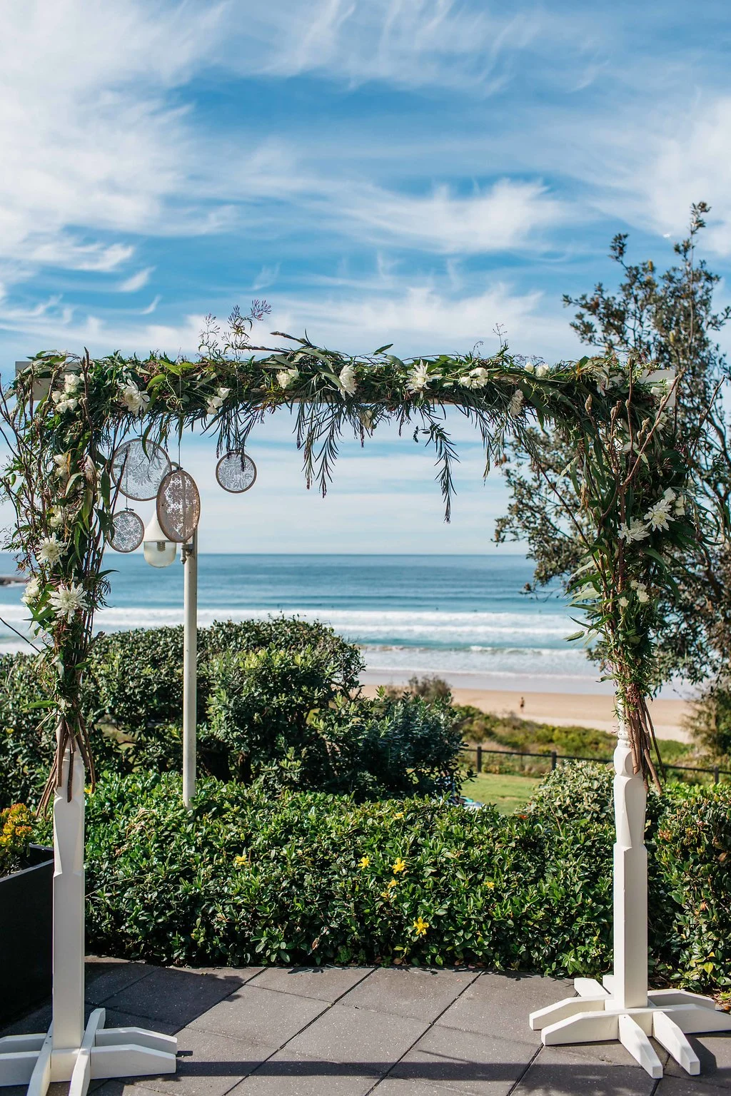 Romance_Found_Bridal_Arch_Flowers_Pilu.jpg