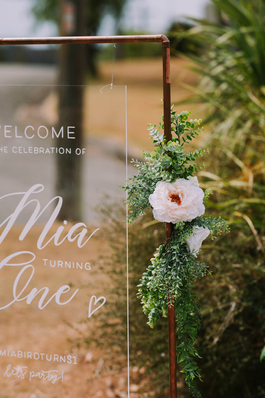 Welcome_Sign_Birthday_Styling_RoseGold.jpg