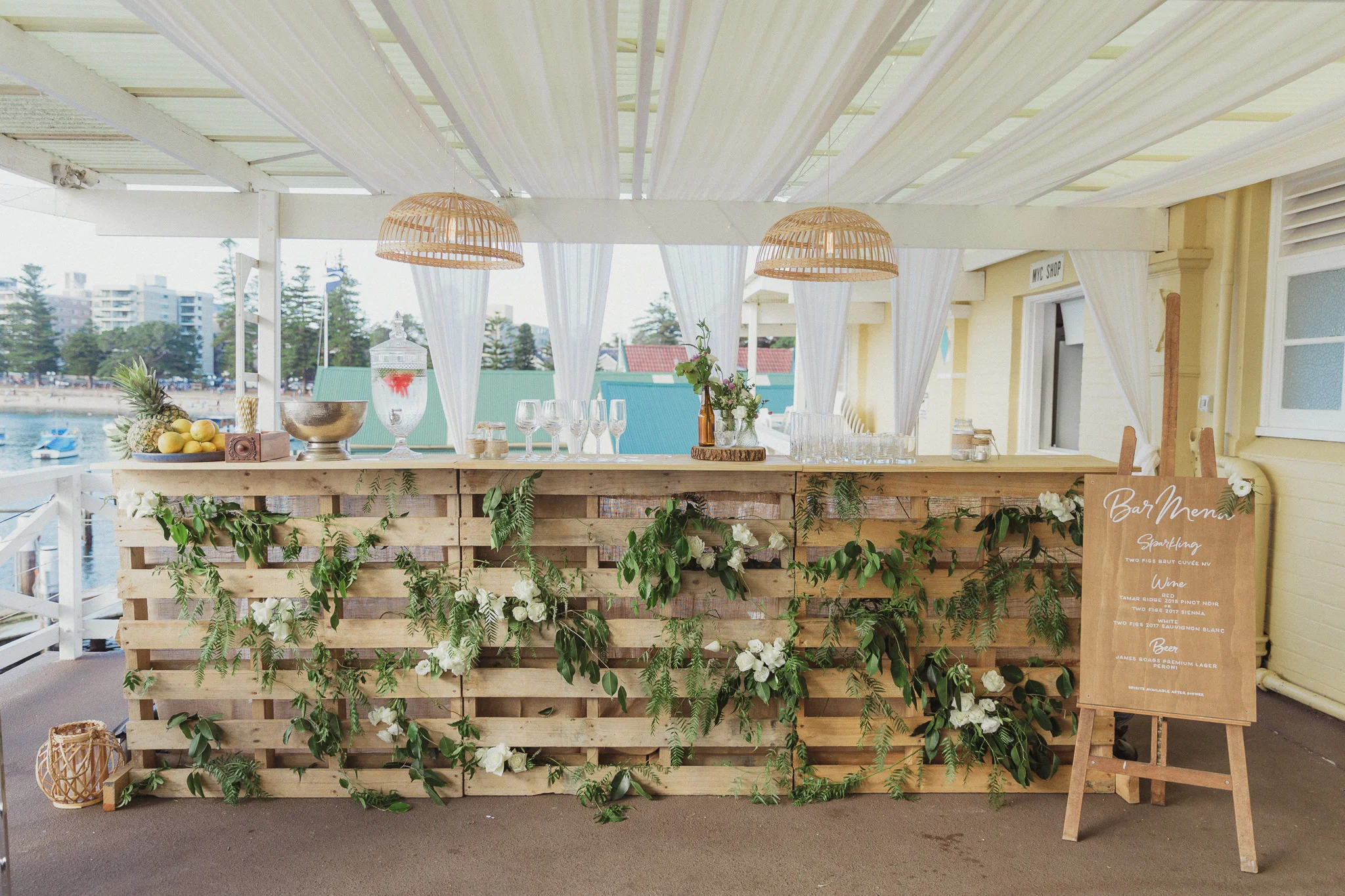 Rustic_Wedding_Decor_Hire_Pallet_Furniture.jpg