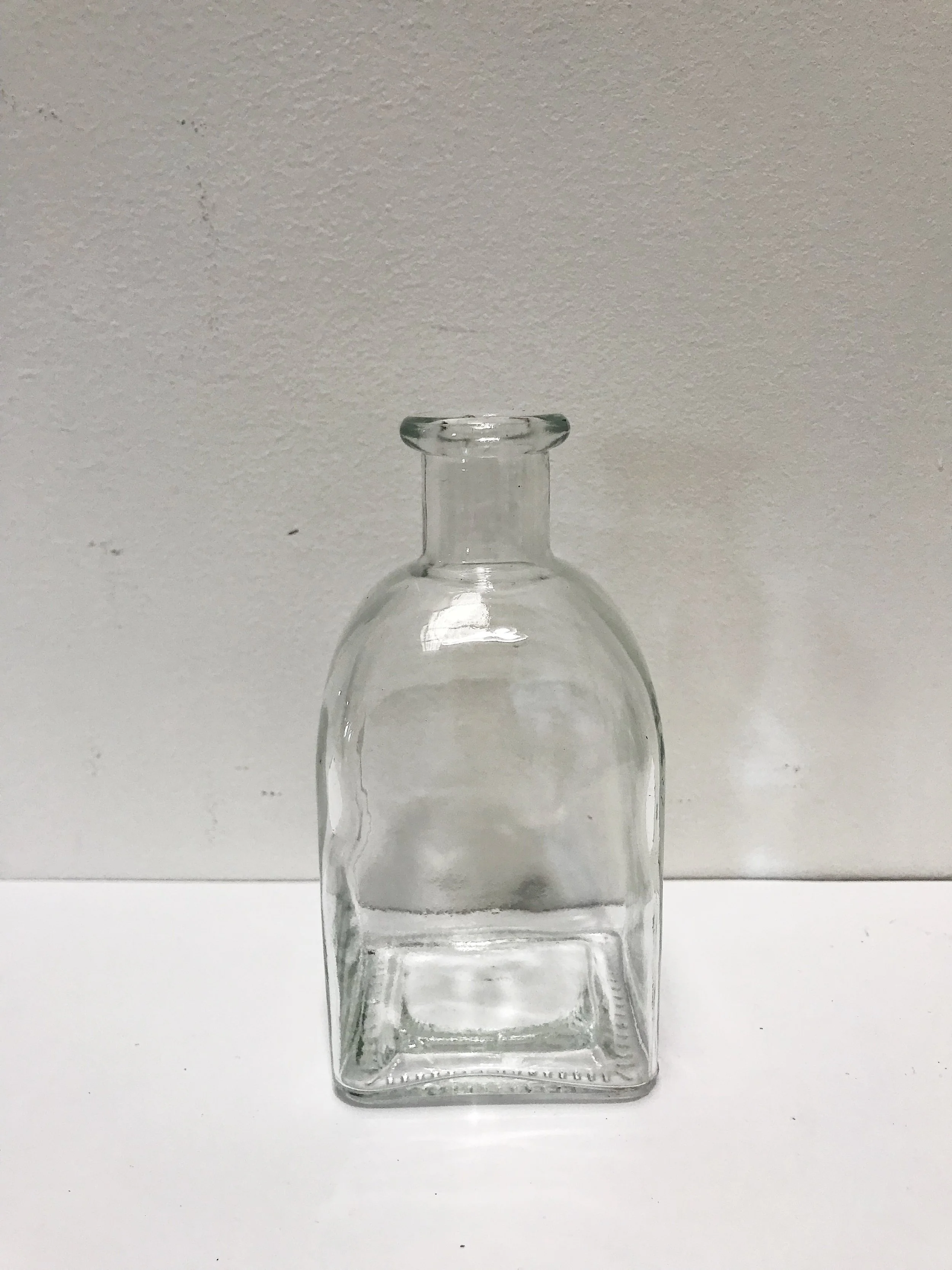 square_flower_hire_styling_vase_flowers_table_glass.JPG