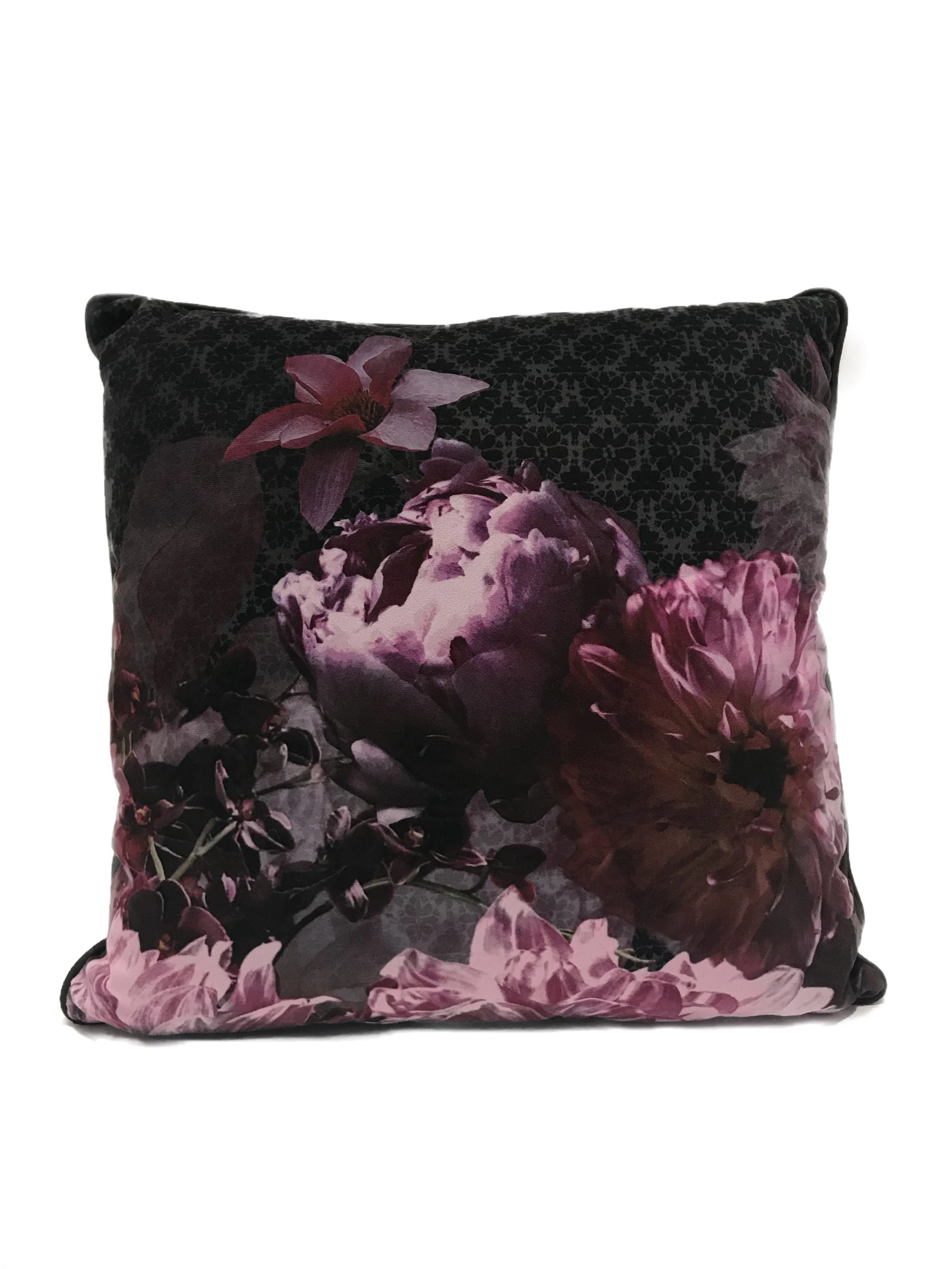 1_cushion_hire_styling_settings_loune_coastal_modern.jpg
