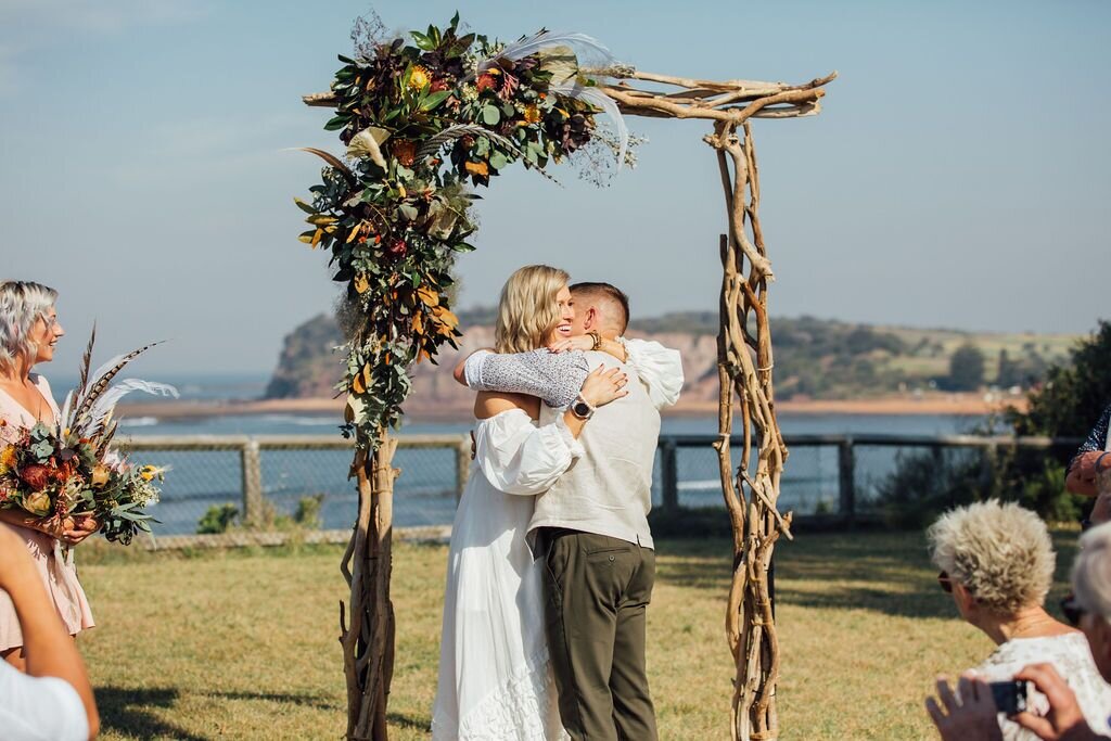 Driftwood_Wedding_Arch_Outdoor_Ceremony_Styled_Wedding_Flowers.jpeg