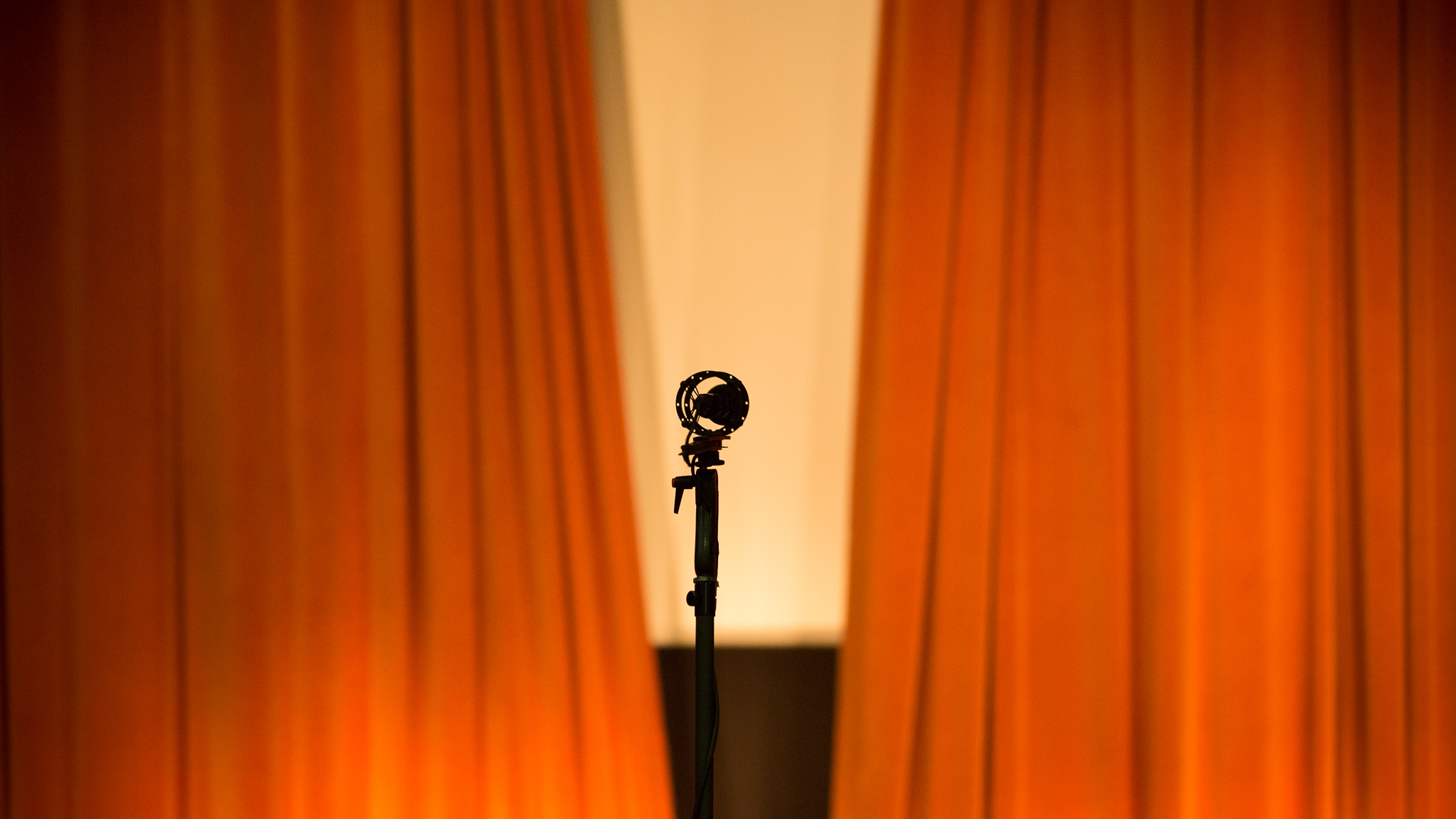 microphone-1.jpg