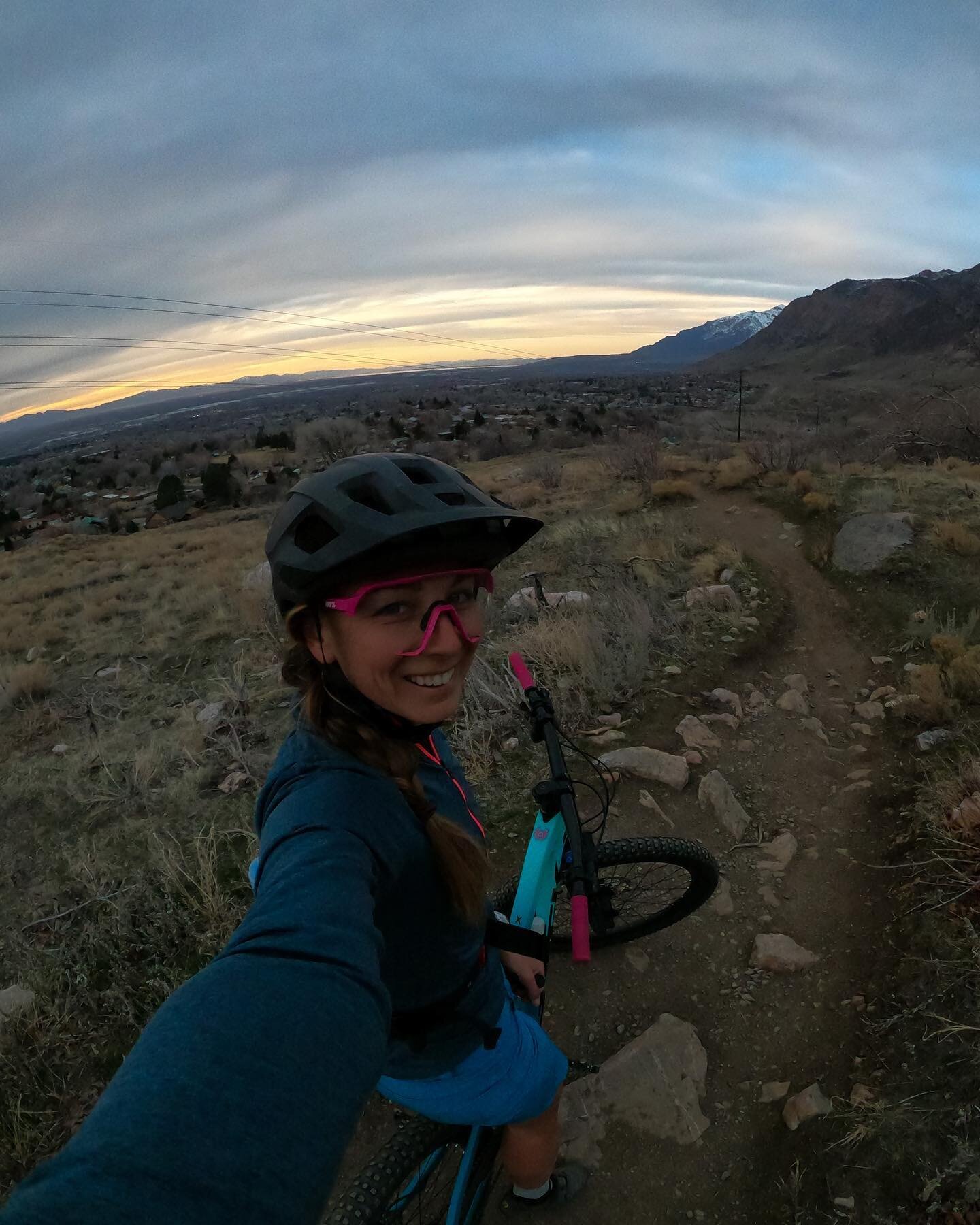 First lil sunset rip of the year on the backyard trails! 
&bull;
&bull;
&bull;
#MTB #Ogden #Utah #GoPro