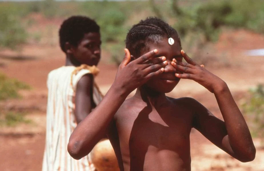 YAABA / GRANDMOTHER (1989)