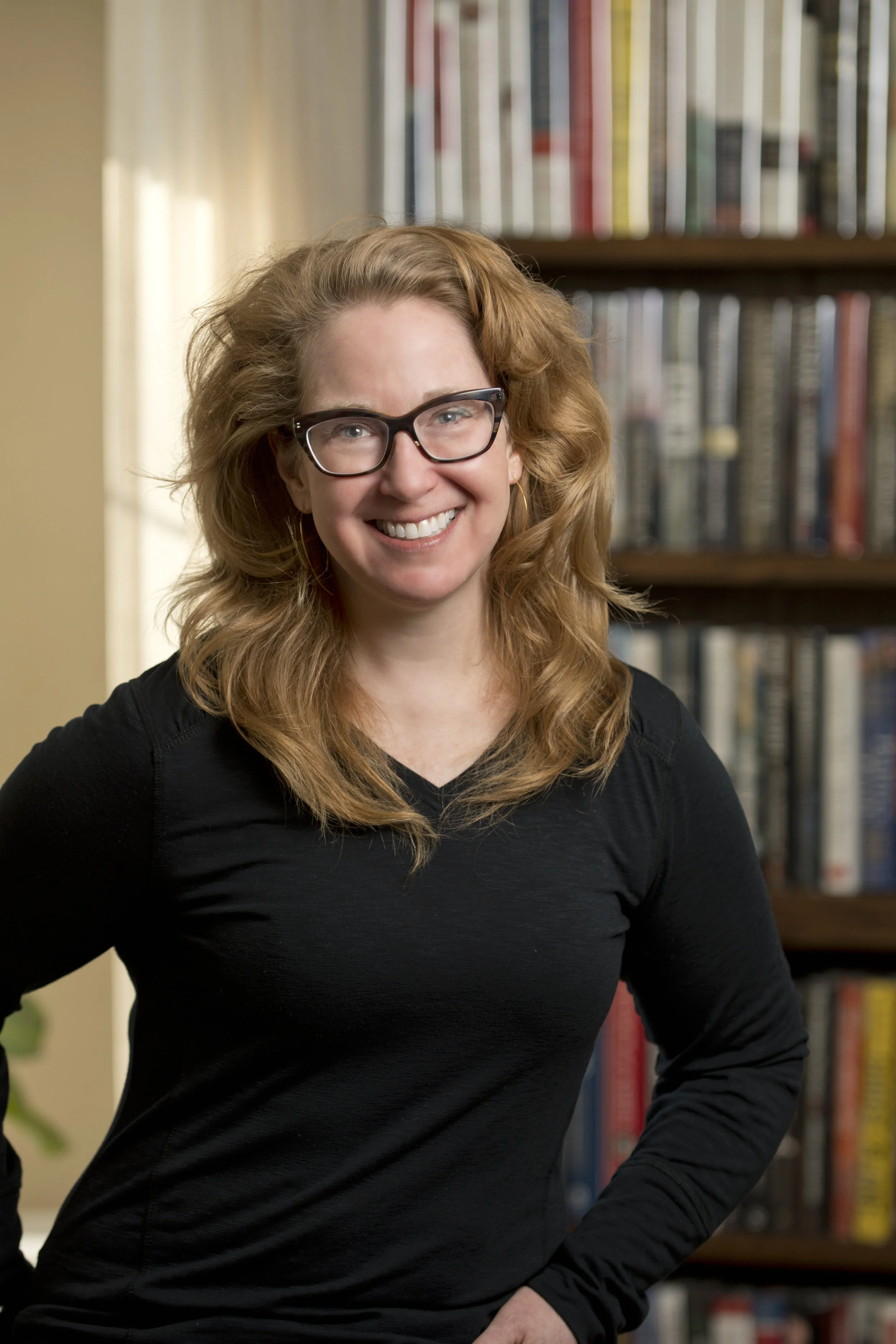 Alison Dagnes 2019 (3).jpg