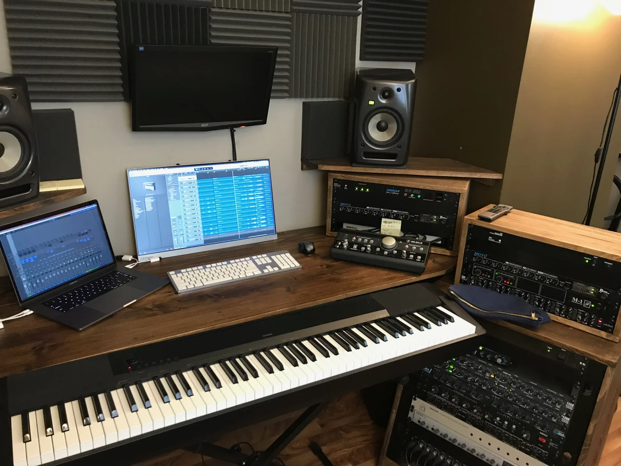 STUDIO - 8.jpg