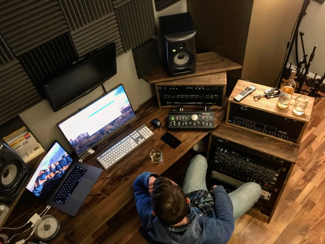 STUDIO - 13.jpg