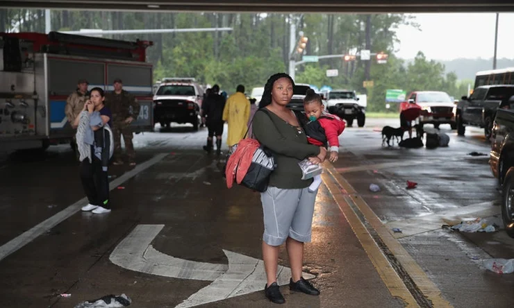 Hurricane Harvey Victims Need Pads & Tampons Badly — Here's How You Can Help