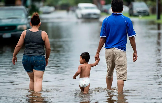 Displaced Hurricane Victims Desperately Need Diapers, Pads, And Toiletries—Here Are 5 Ways To Donate