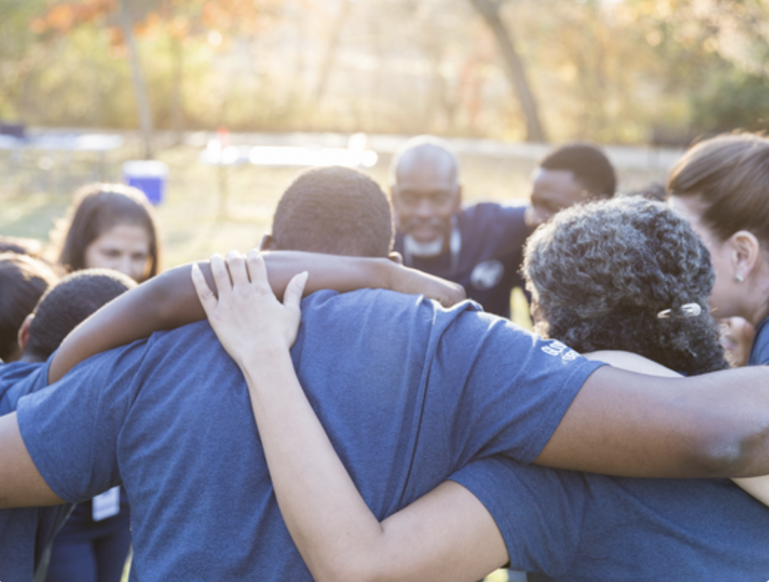Supervising Volunteers: 5 Tips to Manage, Lead, and Engage