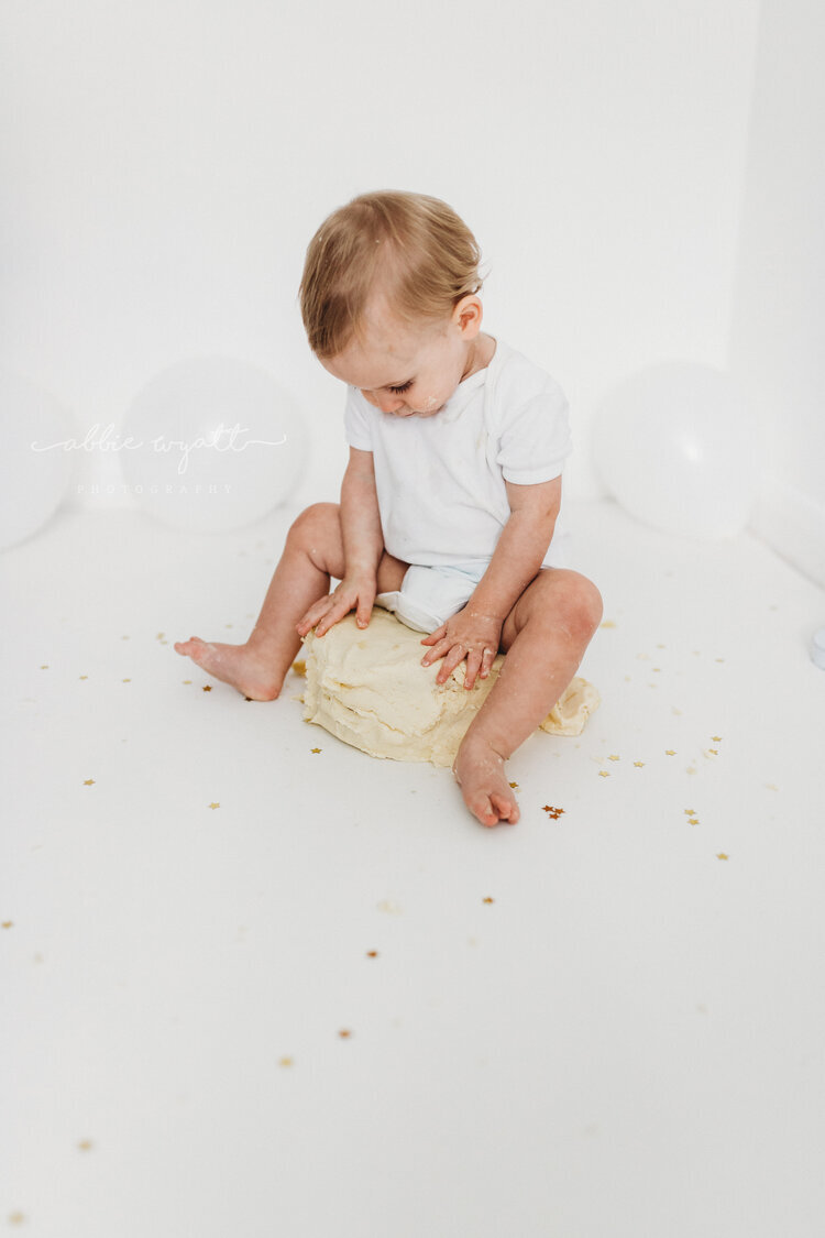 Abbie Wyatt Photography - Newborn, Baby & Cake Smash Photographer - Hemel Hempstead 9.jpg