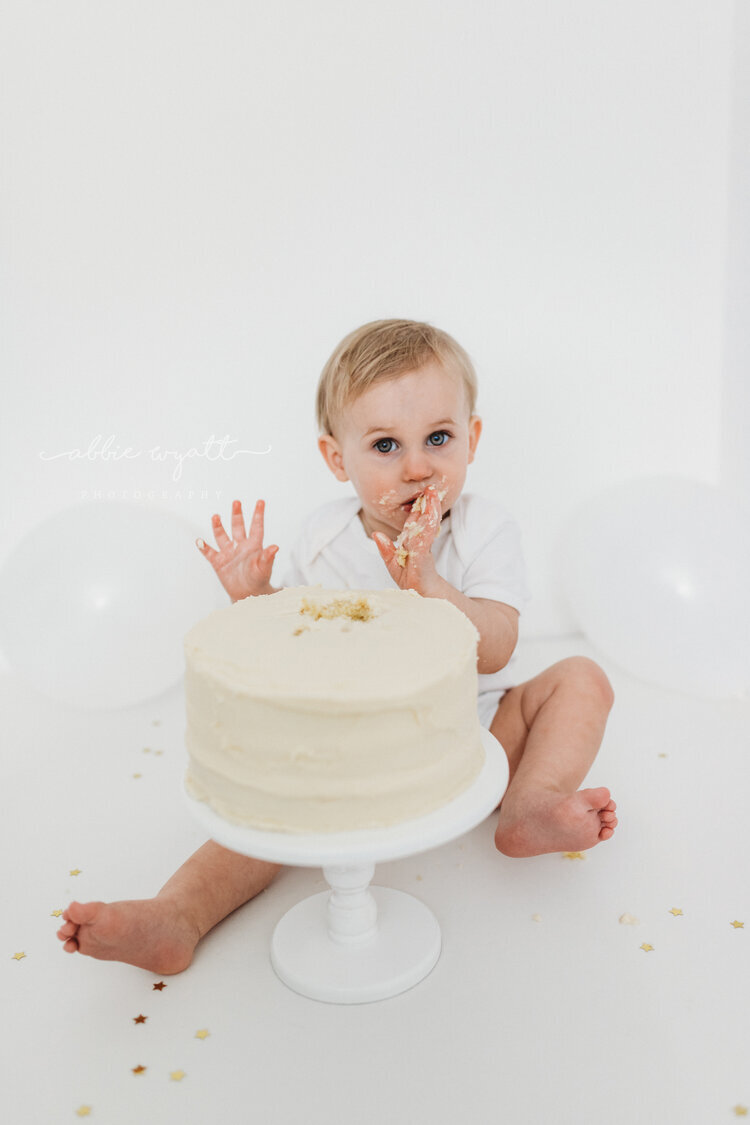 Abbie Wyatt Photography - Newborn, Baby & Cake Smash Photographer - Hemel Hempstead 11.jpg