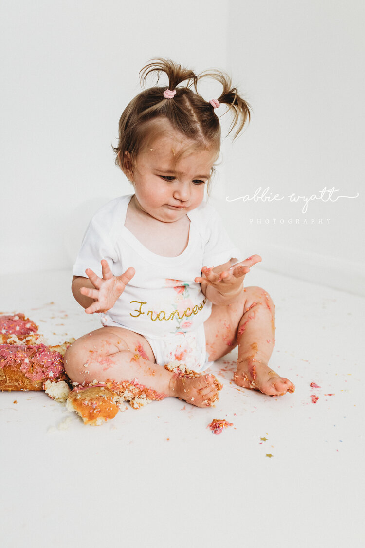 Abbie Wyatt Photography - Newborn, Baby & Cake Smash Photographer - Hemel Hempstead 25.jpg
