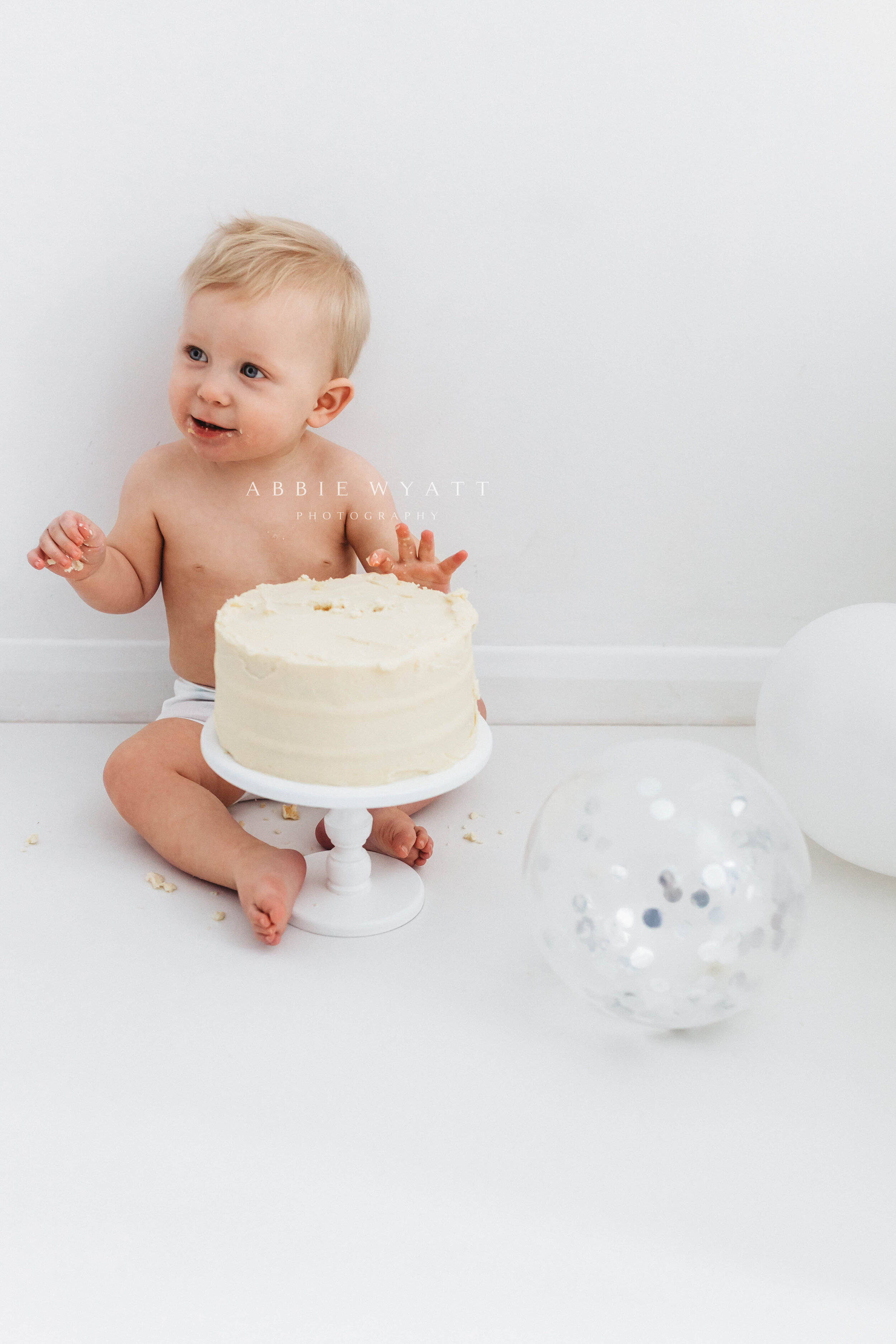 Abbie Wyatt Photography - Newborn, Baby &amp; Cake Smash Photographer. Based in Hemel Hempstead.