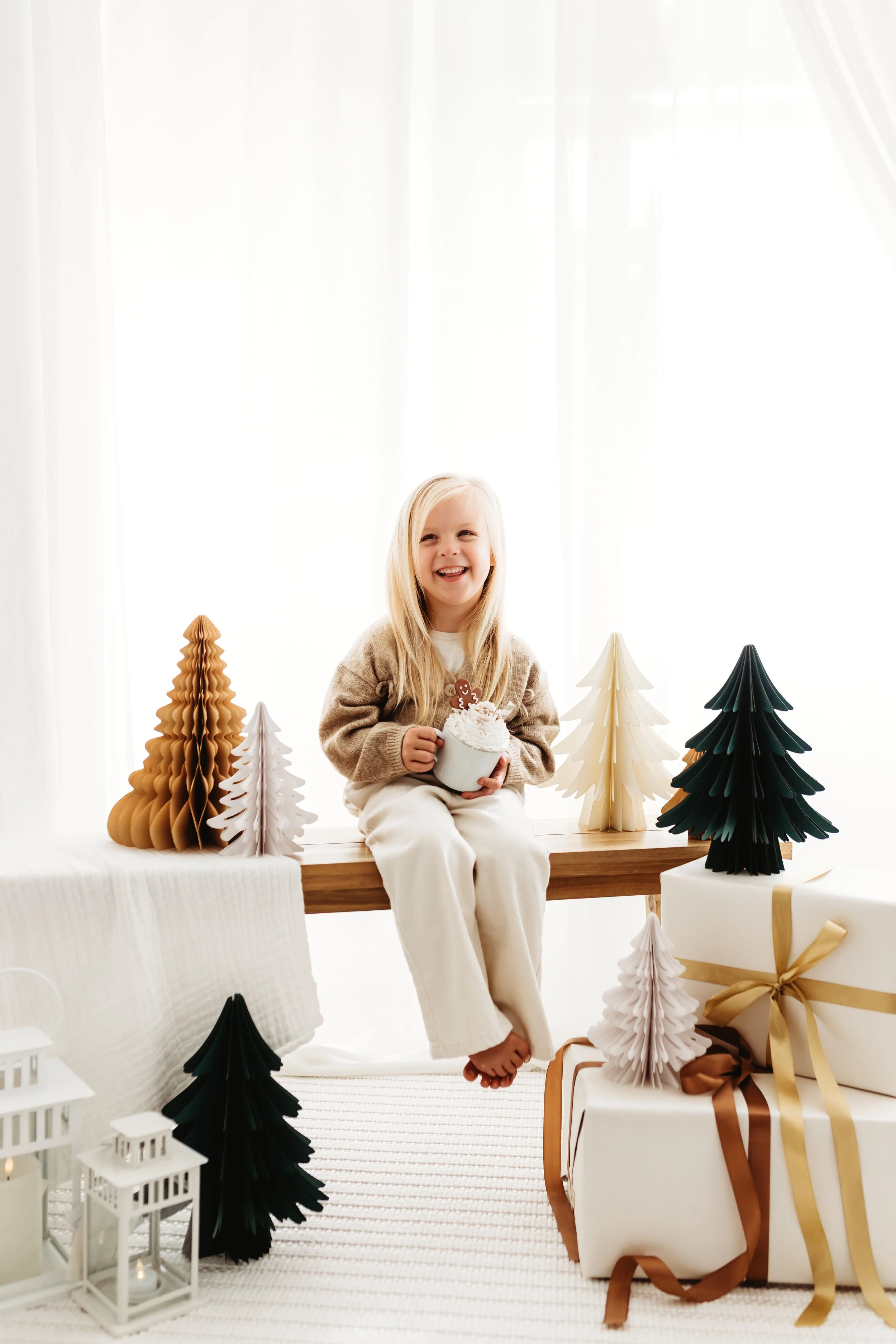 Poppy_Xmas_26 -17.jpg