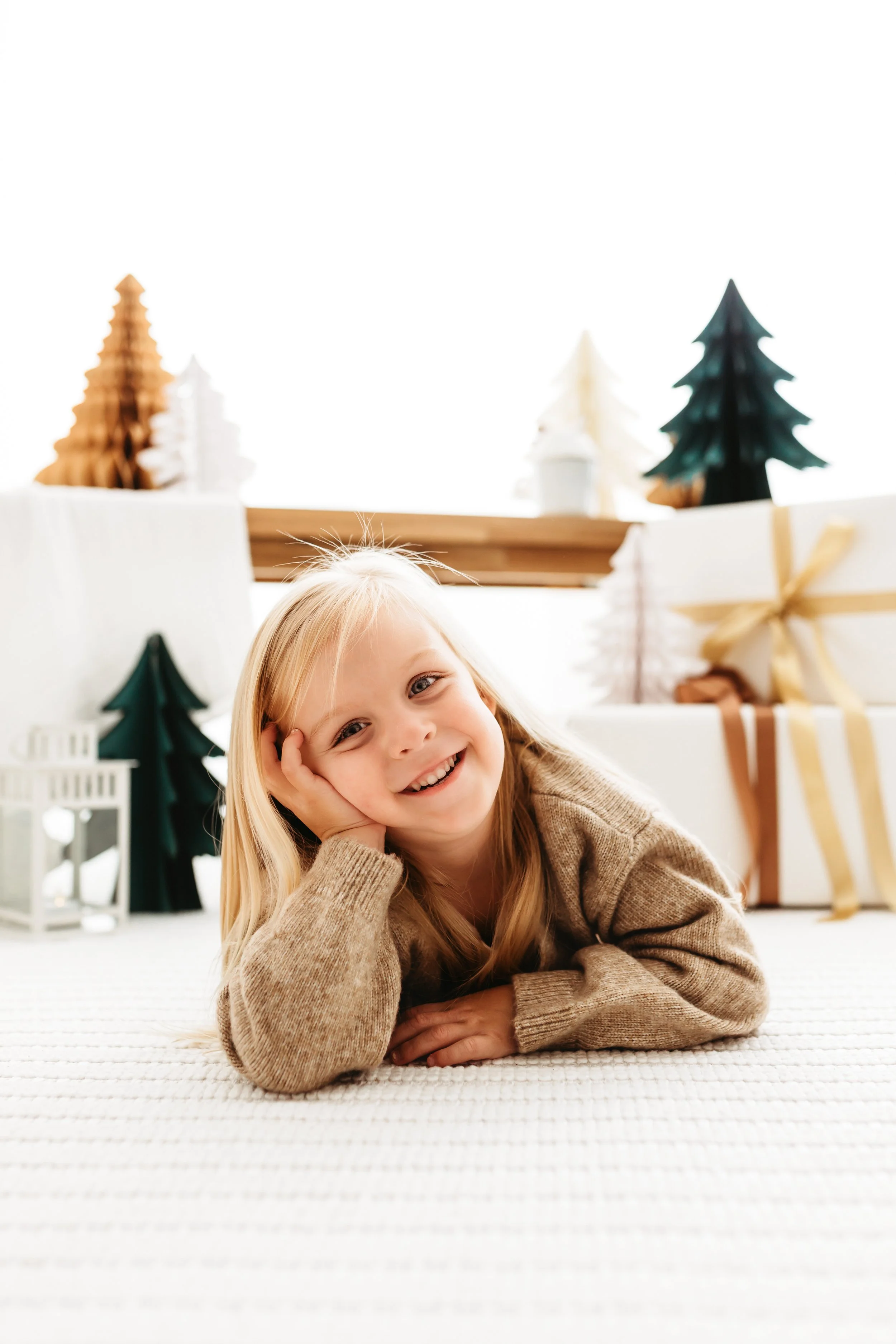 Poppy_Xmas_26 -27.jpg