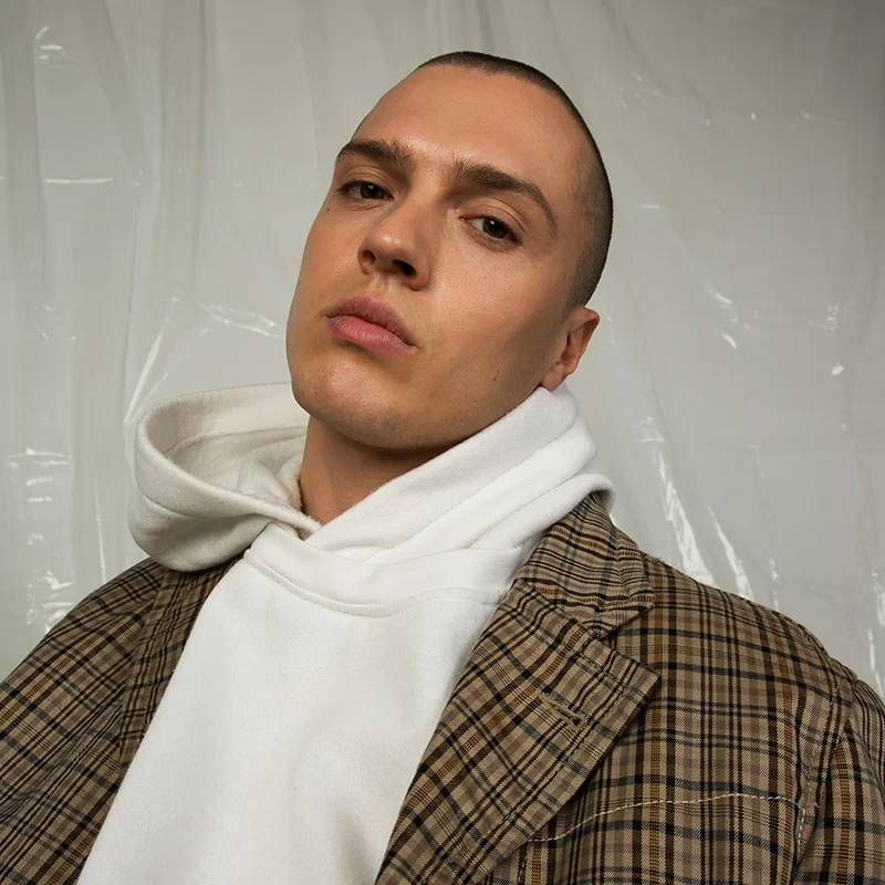 Young-Hooligans_fy8 (1).jpg