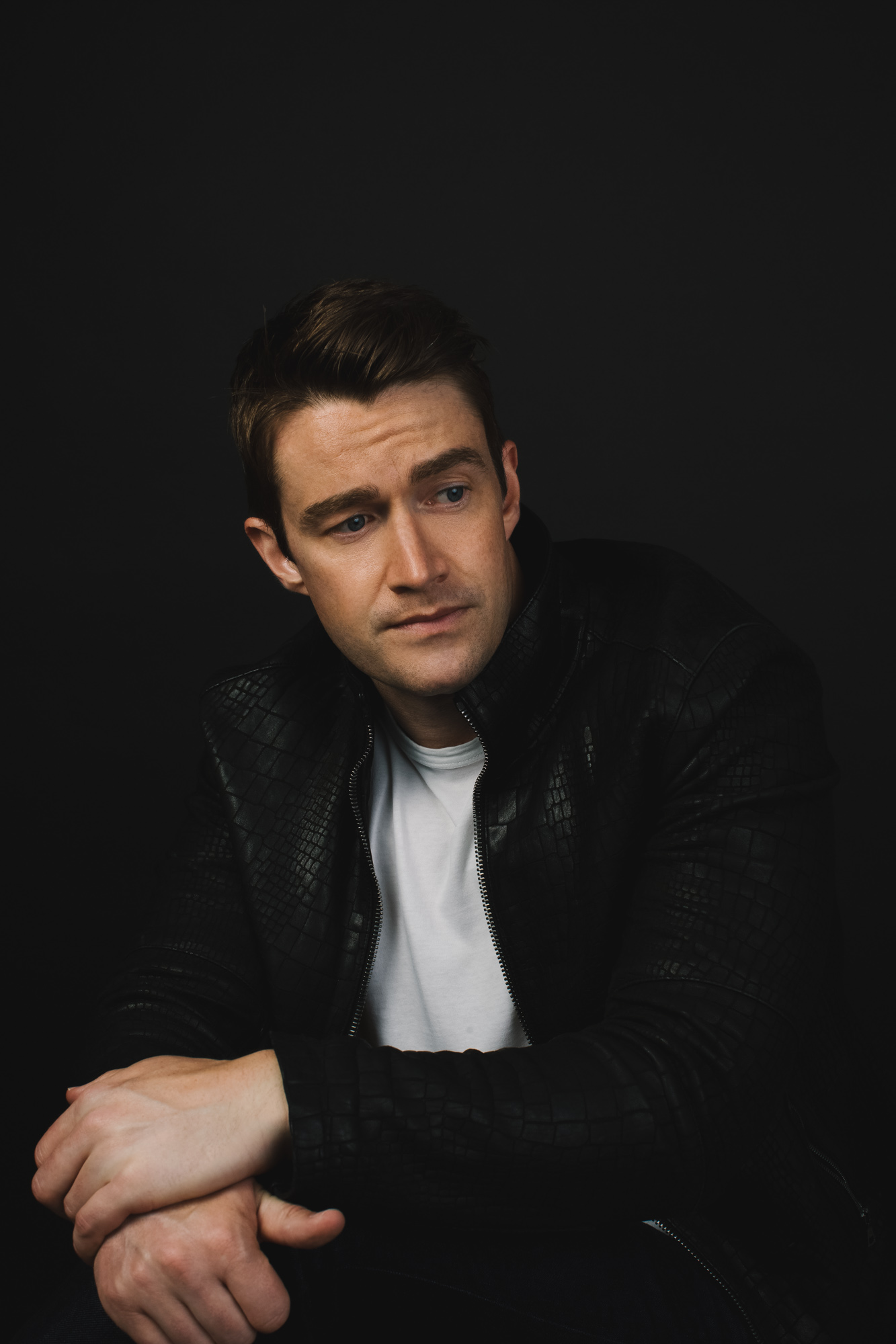 Robert Buckley
