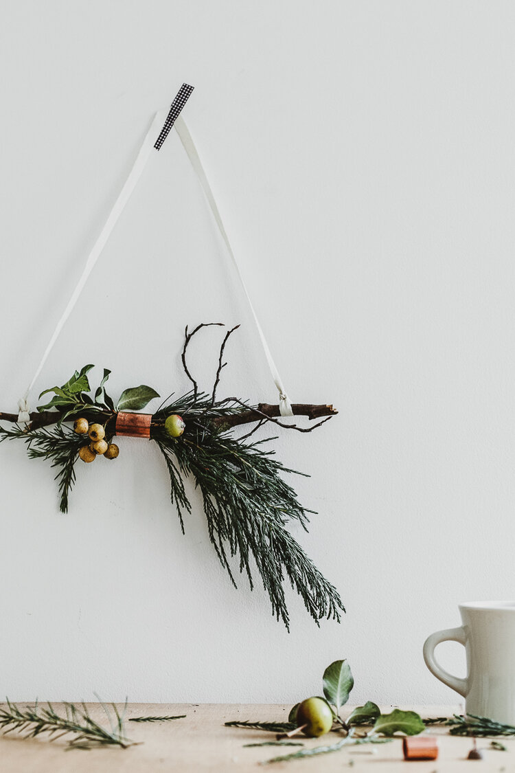 20 Simple Minimalist Christmas Decor DIYs