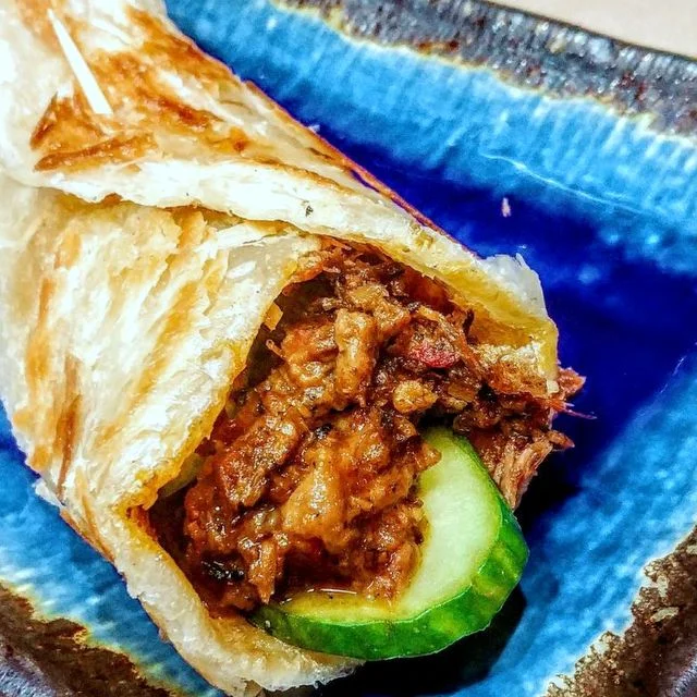 Rendang Roll