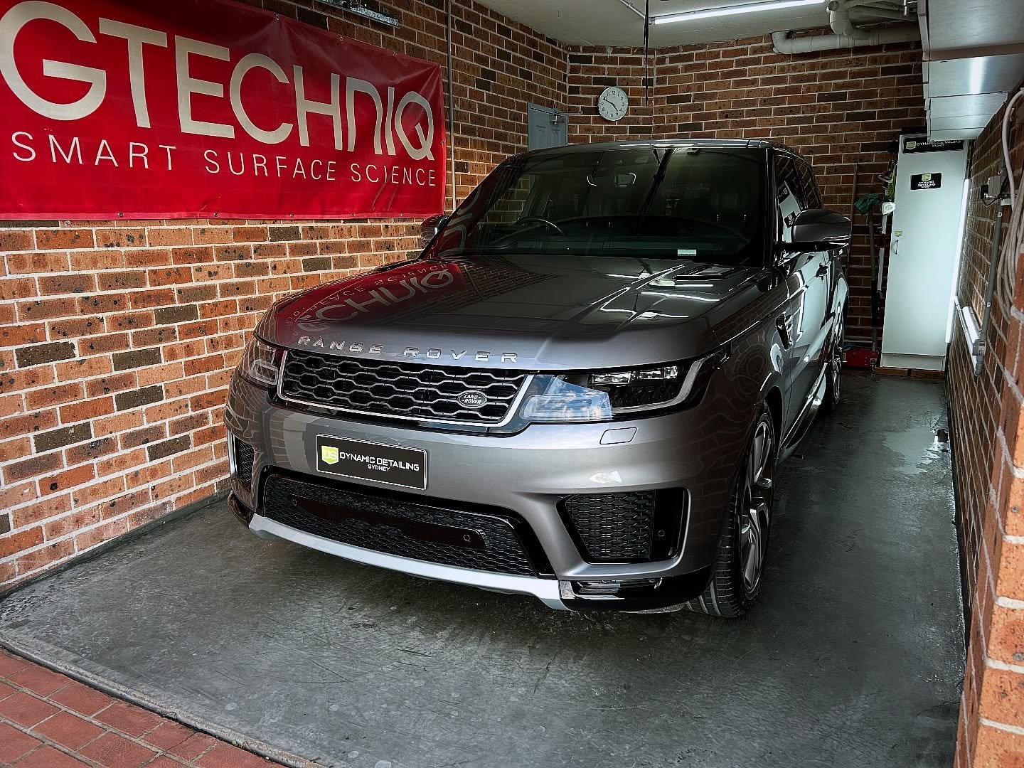 Range Rover Sport- ceramic coating package
Car #2 after we completed a similar package on his C8 Corvette. Allowing for easy cleaning and incredible gloss, this daily driver is now ready for whatever the road throws at it!
✅ @gtechniq Crystal Ser
