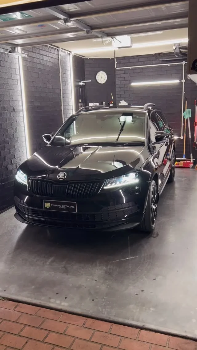 Skoda Karoq- Paint Correction & Graphene Coating.
#skoda #karoq #euro #ceramiccoating #graphenecoating #paintprotection #detailersofinstagram #detailing #paintcorrection