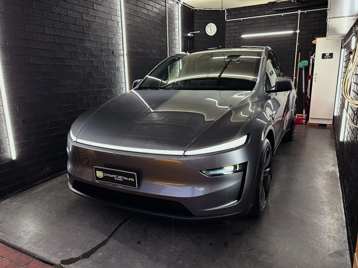 Tesla Model Y- Complete Graphene Protection Package.
Our client has returned to us after a few years with his brand new car! Protecting the car head to toe, no surface was left unprotected.
✅ Graphene Coating
✅ Wheel Coating
✅ Glass Coating
✅ Int