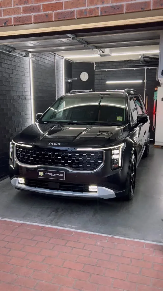 Kia Carnival- Ceramic Coating Package. 
#kia #carnival #ceramiccoating #graphenecoating #paintprotection #detailersofinstagram #paintcorrection #detailing #viral