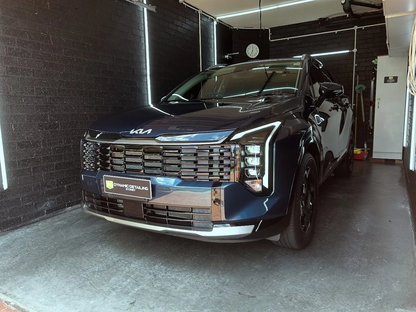 Kia Sportage- Complete Exterior &amp; Interior Protection Package. 

Brand new Kia Sportage now fully protected from the elements using our 10 year graphene coating. 

✅ Graphene Coating
✅ Wheel Coating
✅ Glass Coating
✅ Interior Protection

Just pic