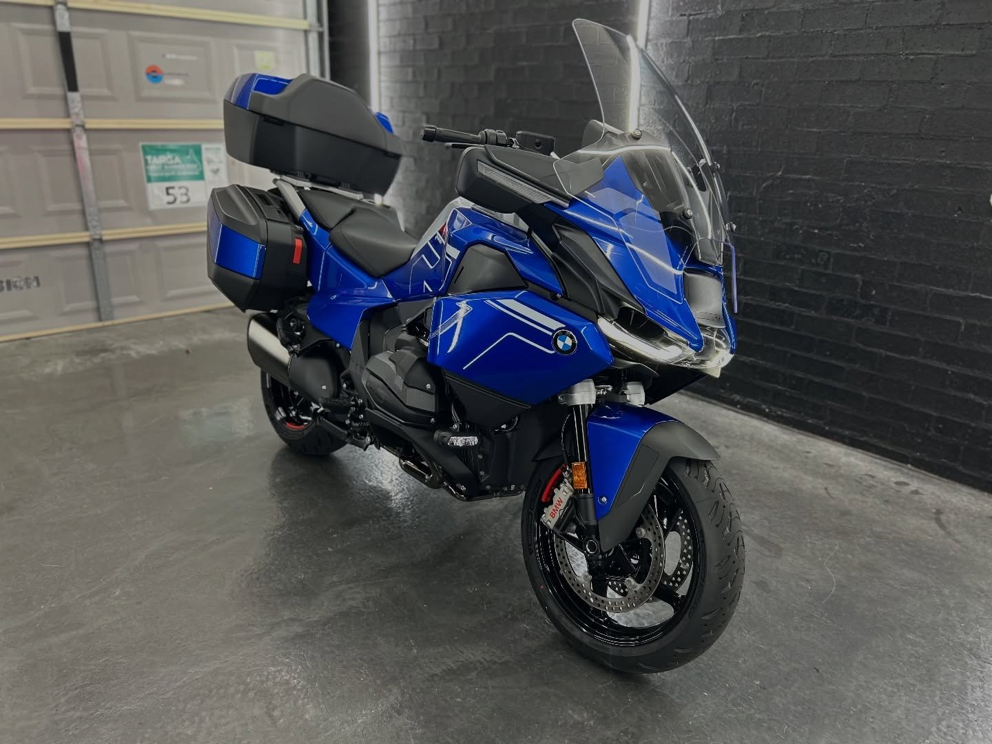 BMW R1300RT- Complete Protection Package. 

Brand new BMW R1300RT came to us looking for a complete protection and easy maintenance solution. We go above and beyond to not only protect all the painted surfaces, but every inch of the accessible frame,