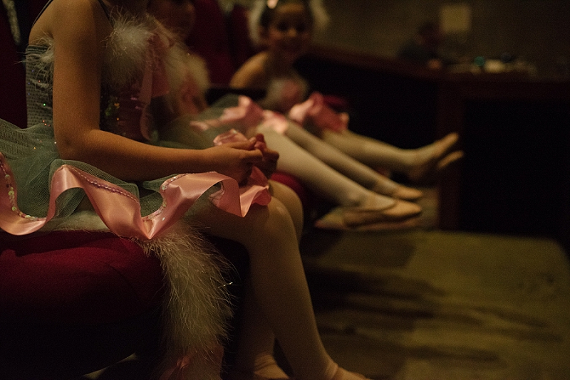 Mae Burke Motherhood Photographer First Ballet Recital_0102.jpg