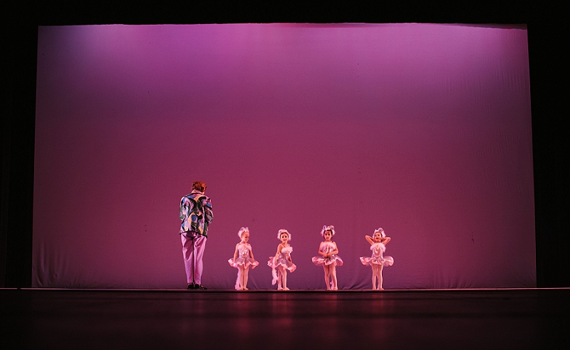 Mae Burke Motherhood Photographer First Ballet Recital_0104.jpg