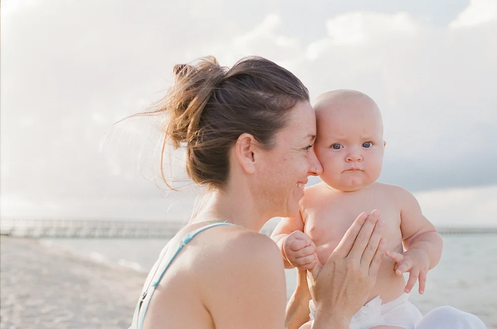 Mae Burke Motherhood Photographer Harbor Heritage Hybrid Photography Project of Adventurous Family Living on Boat_0018.jpg